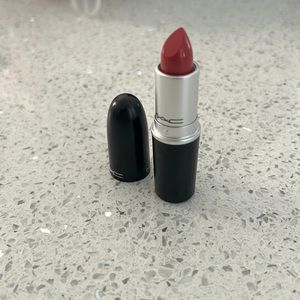 MAC Cosmetics Lipstick - Get the Hint Matte